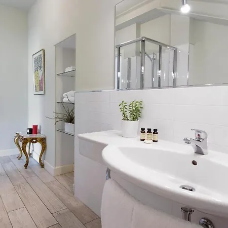 Maria Boutique קנוביו