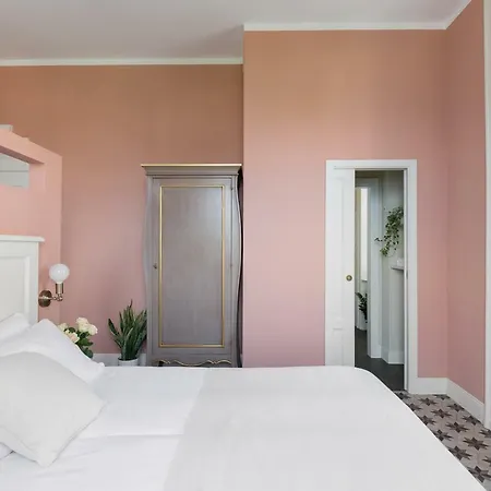 Maria Boutique 4*