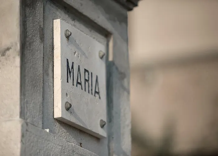 מלון דירות Maria Boutique 4*